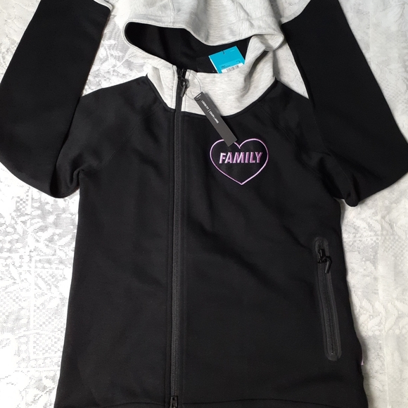 Doernbecher Youth Freestyle Zip up H - Picture 10 of 10